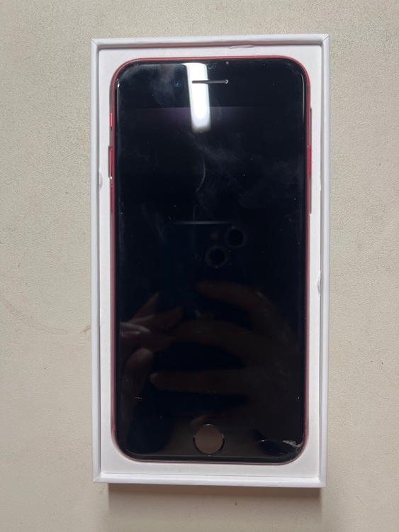 iPhone SE 3（スマホ）の商品画像 - 査定依頼日：2025年8月30日 - 最高査定価格：20,000円