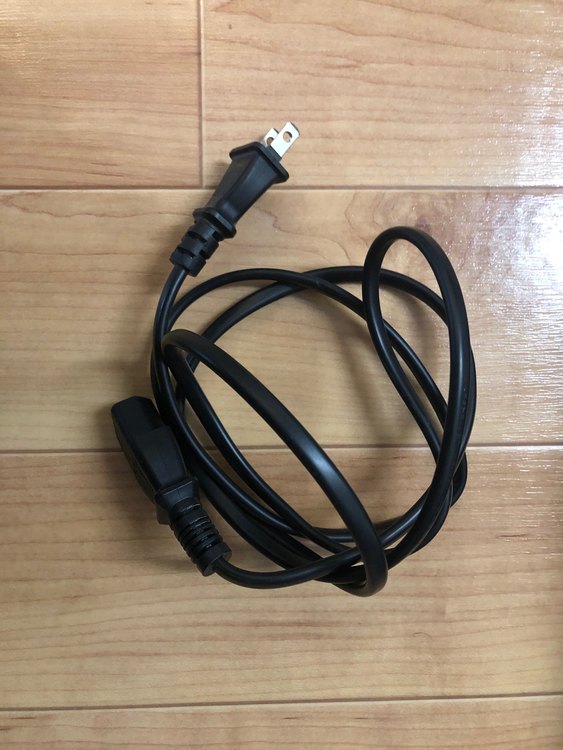 PS4pro CUH7100B B01（ゲーム機本体・ゲームソフト）の商品画像 - 査定依頼日：2022年12月22日 - 最高査定価格：25,000円