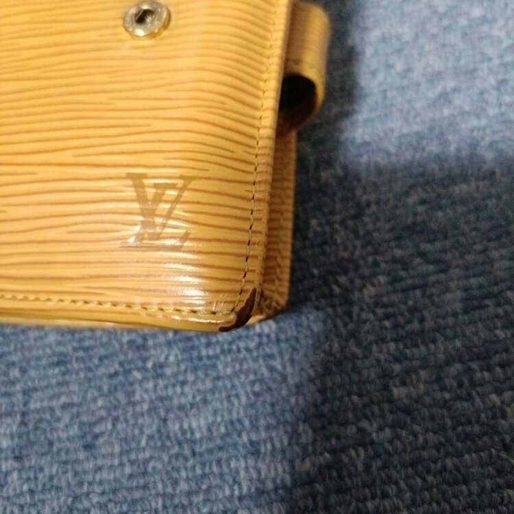 ルイヴィトン エピ （ブランドバッグ）の商品画像 - 査定依頼日：2026年3月25日 - 最高査定価格：5,000円