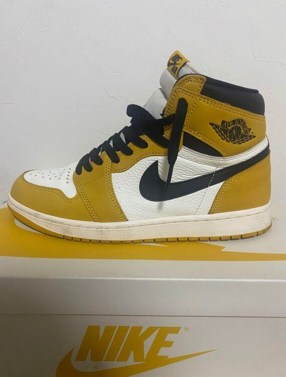 スニーカー（金・貴金属）の商品画像 - 査定依頼日：2025年2月8日 - 最高査定価格：8,000円