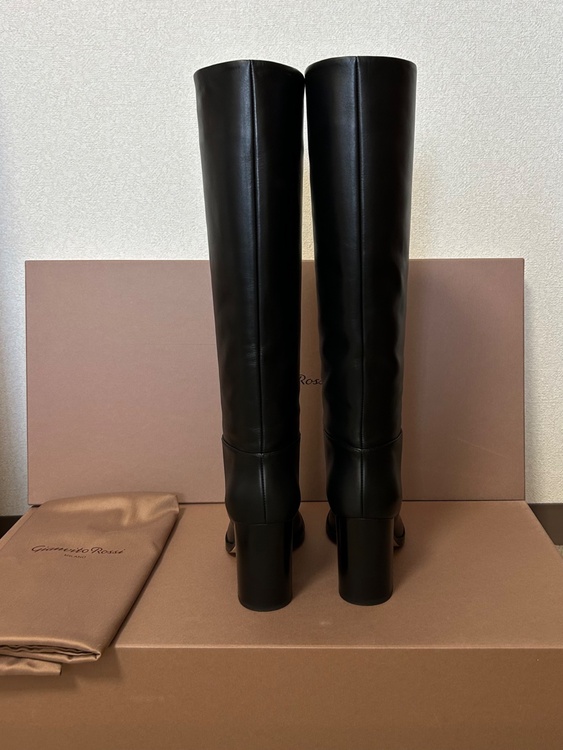 Gianvito Rossi SANTIAGO（古着・ファッション）の商品画像 - 査定依頼日：2026年6月10日 - 最高査定価格：5,000円