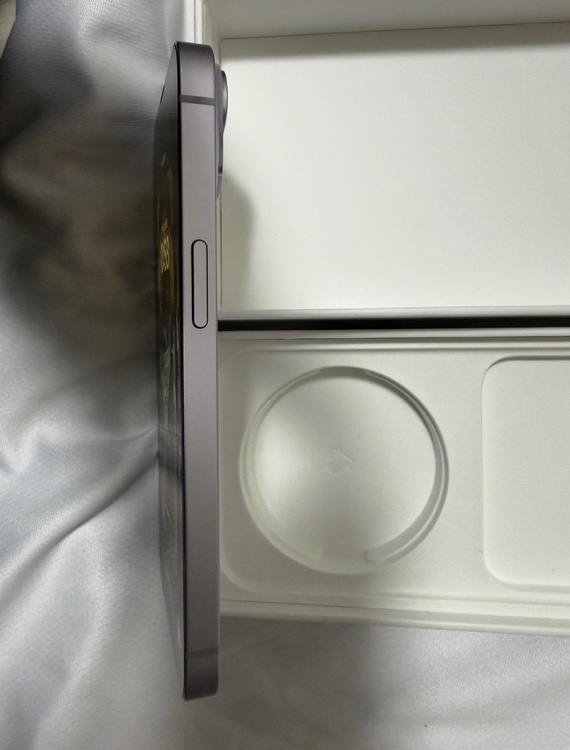 iPhone iPhone 14 128GB SIMフリー（スマホ）の商品画像 - 査定依頼日：2026年7月24日 - 最高査定価格：50,000円