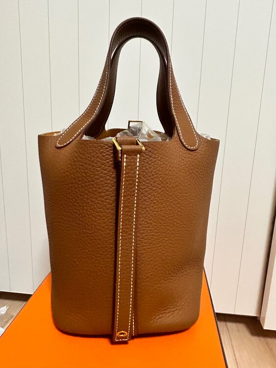 ピコタンロックpm（ブランドバッグ）の商品画像 - 査定依頼日：2025年5月31日 - 最高査定価格：610,000円