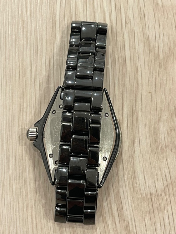 シャネル J12 （高級時計）の商品画像 - 査定依頼日：2025年11月10日 - 最高査定価格：450,000円