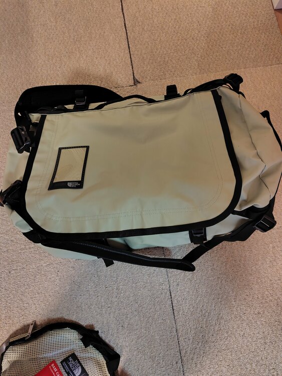 ノースフェイス ダッフルバックS（その他のスポーツ用品）の商品画像 - 査定依頼日：2026年1月5日 - 最高査定価格：3,000円