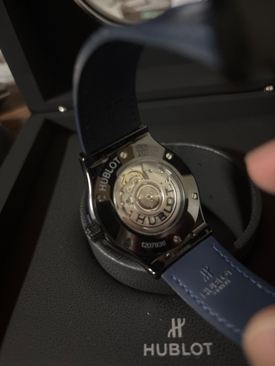 ウブロ クラシックフュージョン （高級時計）の商品画像 - 査定依頼日：2025年10月14日 - 最高査定価格：600,000円