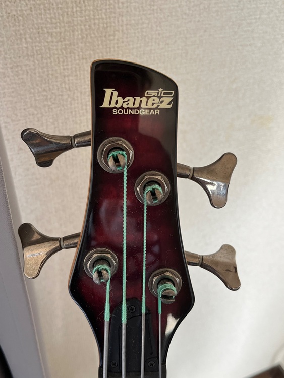 ベースギター（ピアノ・楽器・PA機材）の商品画像 - 査定依頼日：2025年8月25日 - 最高査定価格：1,000円