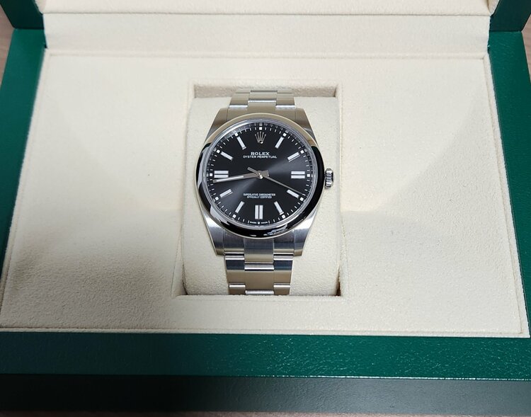 ロレックス パーペチュアル （高級時計）の商品画像 - 査定依頼日：2026年4月11日 - 最高査定価格：1,320,000円