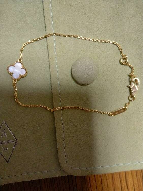 ヴァンクリーフアーペル（金・貴金属）の商品画像 - 査定依頼日：2025年3月29日 - 最高査定価格：150,000円