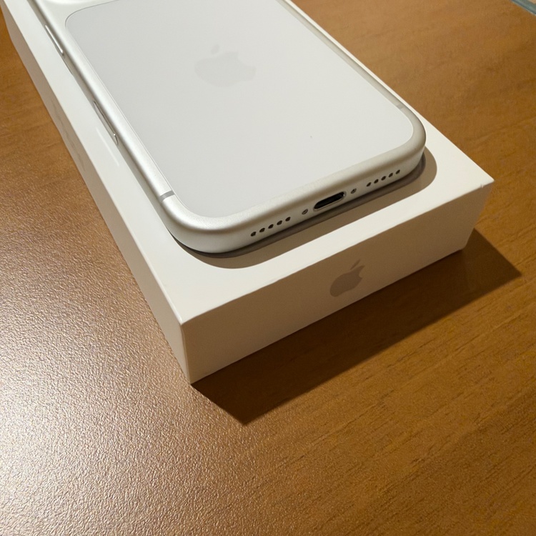 iPhone iPhone 17 Pro 256GB SIMフリー（スマホ）の商品画像 - 査定依頼日：2026年9月19日 - 最高査定価格：136,500円