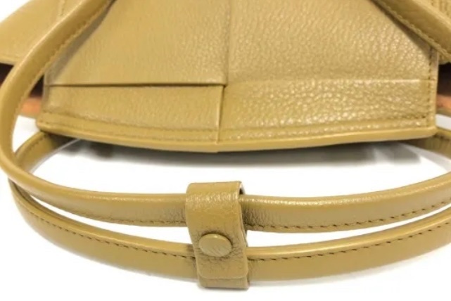 8022984924884（ブランドバッグ）の商品画像 - 査定依頼日：2025年12月9日 - 最高査定価格：100,000円