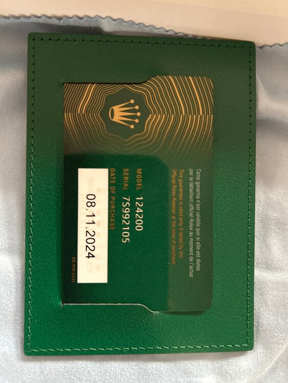 ロレックス パーペチュアル 12420（高級時計）の商品画像 - 査定依頼日：2025年1月23日 - 最高査定価格：750,000円