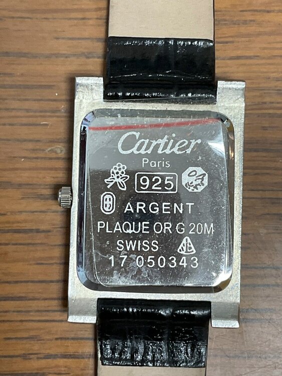 カルティエ その他 ARGENT 925 Plaque or G 20W （高級時計）の商品画像 - 査定依頼日：2025年1月7日 - 最高査定価格：150,000円