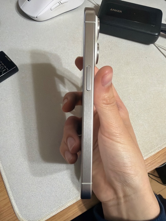 iPhone 15 Pro 256GB docomo（スマホ）の商品画像 - 査定依頼日：2026年1月30日 - 最高査定価格：87,000円