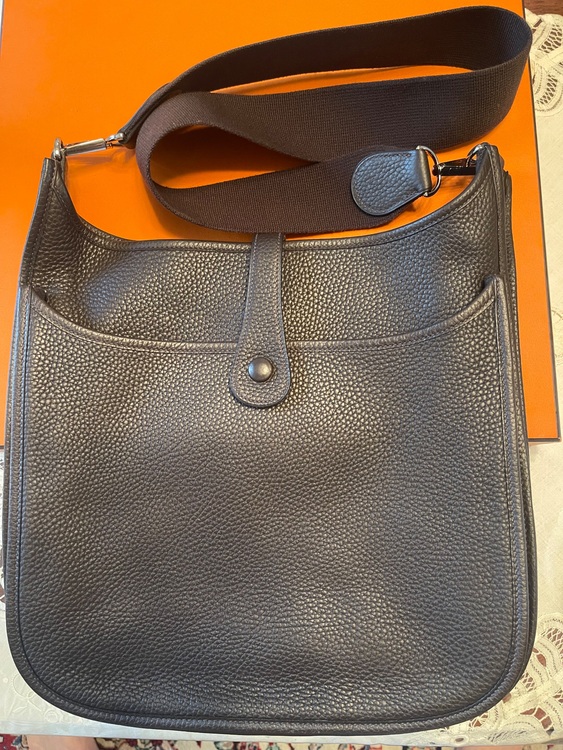 エブリン（ブランドバッグ）の商品画像 - 査定依頼日：2025年9月22日 - 最高査定価格：280,000円