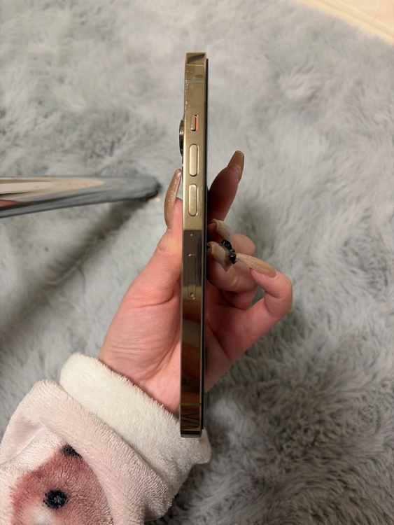 iPhone 14 Pro 128GB au（スマホ）の商品画像 - 査定依頼日：2026年3月21日 - 最高査定価格：36,000円