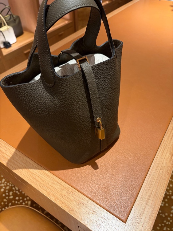 エルメス ピコタン（ブランドバッグ）の商品画像 - 査定依頼日：2026年9月29日 - 最高査定価格：580,000円