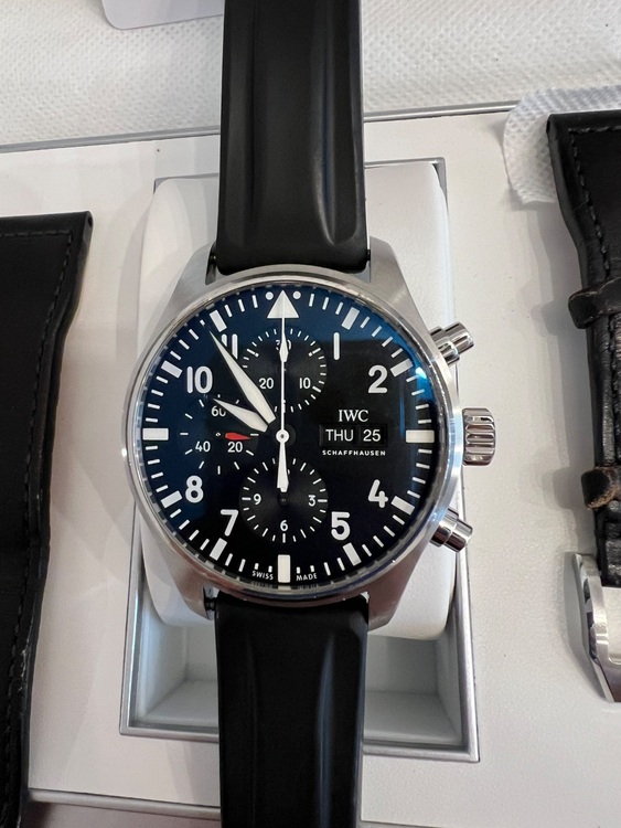 IWC パイロットウォッチ IW377709（高級時計）の商品画像 - 査定依頼日：2025年9月25日 - 最高査定価格：550,000円