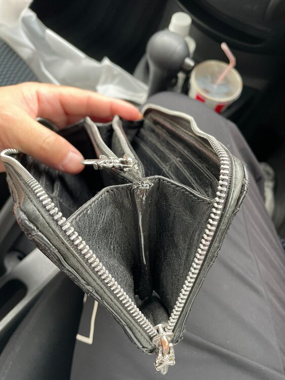 財布（ブランド財布・小物）の商品画像 - 査定依頼日：2025年4月28日 - 最高査定価格：100,000円