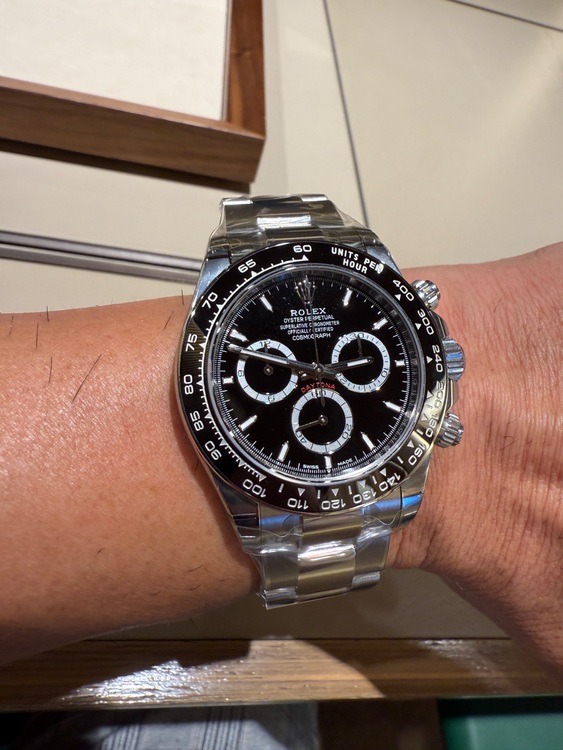 ロレックス デイトナ ぶらつ（高級時計）の商品画像 - 査定依頼日：2025年10月20日 - 最高査定価格：4,580,000円