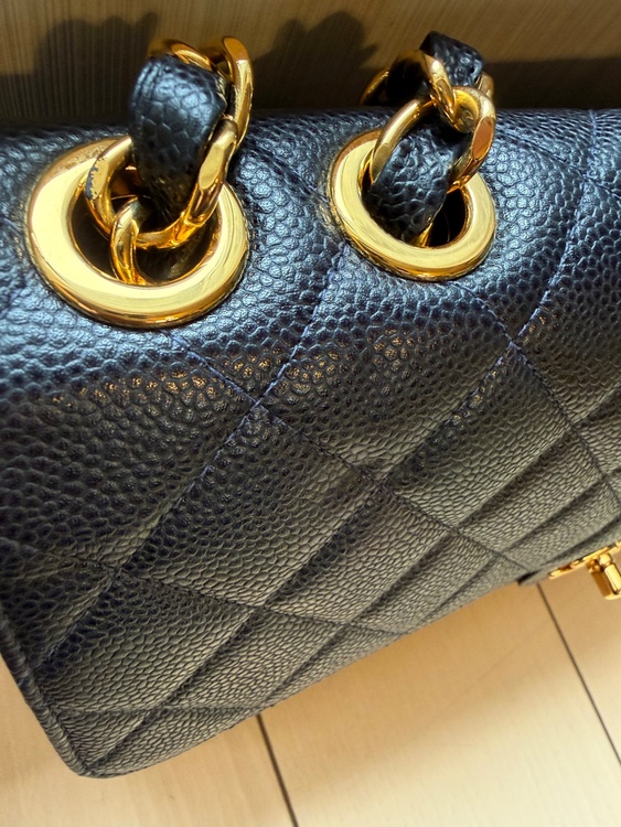 マトラッセキャビアスキン30（ブランドバッグ）の商品画像 - 査定依頼日：2026年2月27日 - 最高査定価格：700,000円