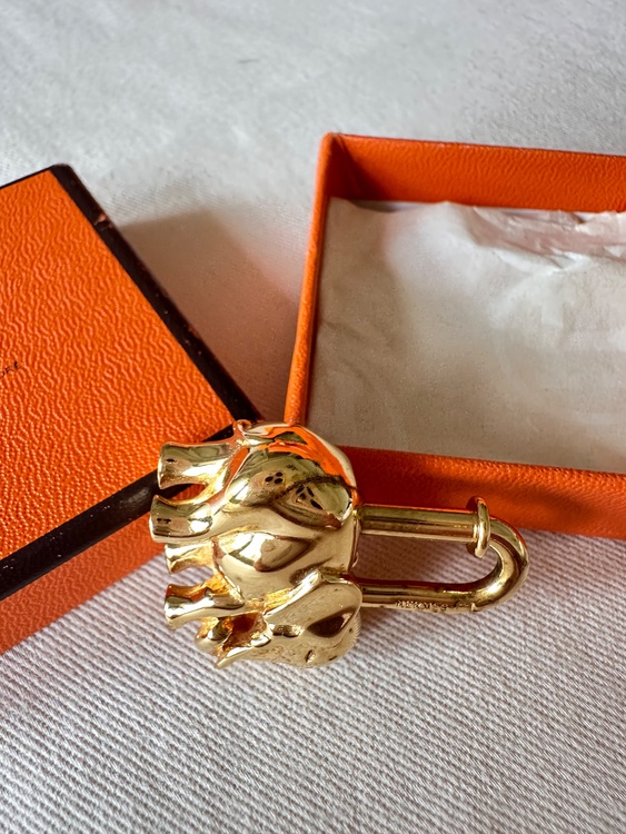 Hermès Elephant Cadena Gold Bag Charm エルメス エレファント（象）カデナ ゴールド バッグチャーム（ブランド財布・小物）の商品画像 - 査定依頼日：2026年8月26日 - 最高査定価格：70,000円
