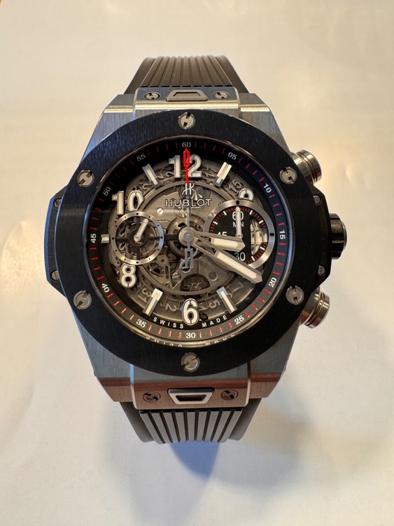 ウブロ　ビッグバンウニコ　チタニウムセラミック（高級時計）の商品画像 - 査定依頼日：2025年9月13日 - 最高査定価格：1,200,000円