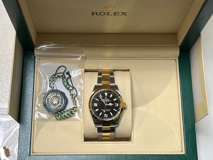 ロレックス エクスプローラー 12427（高級時計）の商品画像 - 査定依頼日：2025年11月15日 - 最高査定価格：1,910,000円