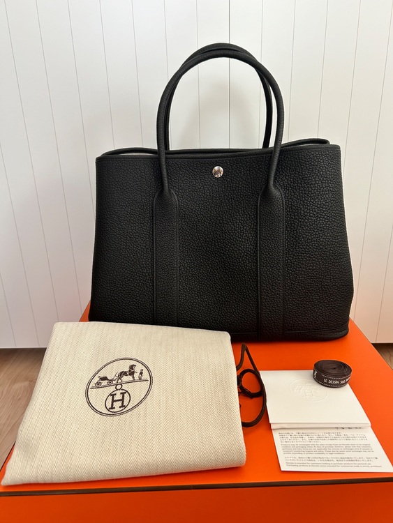 ガーデンパーティーPM（ブランドバッグ）の商品画像 - 査定依頼日：2025年6月7日 - 最高査定価格：700,000円