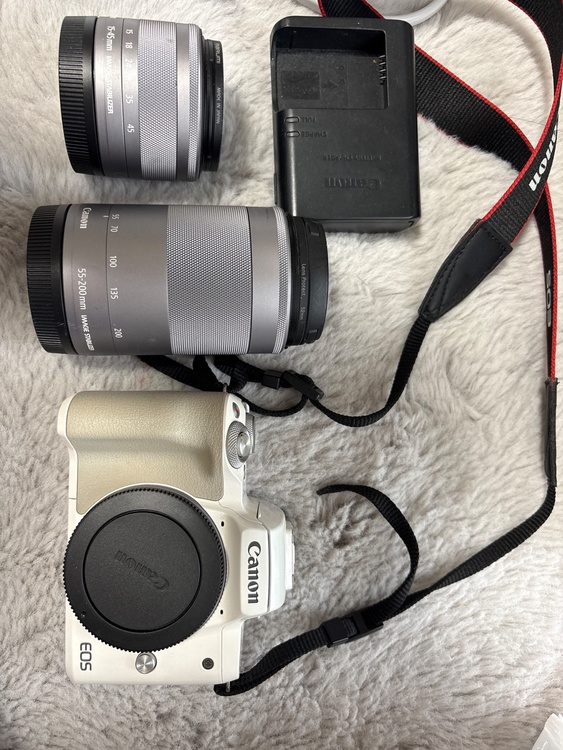 EOS KISS M(WH)（カメラ）の商品画像 - 査定依頼日：2026年2月16日 - 最高査定価格：60,000円