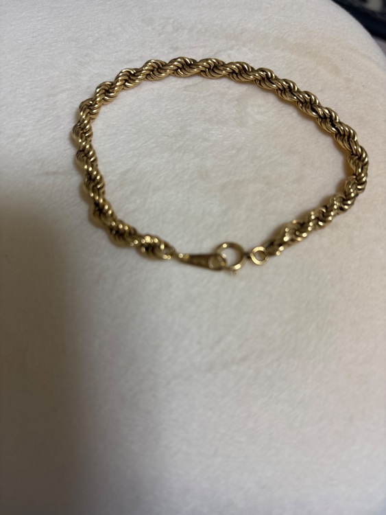 ロープチェーン　K18（金・貴金属）の商品画像 - 査定依頼日：2025年8月7日 - 最高査定価格：500,000円