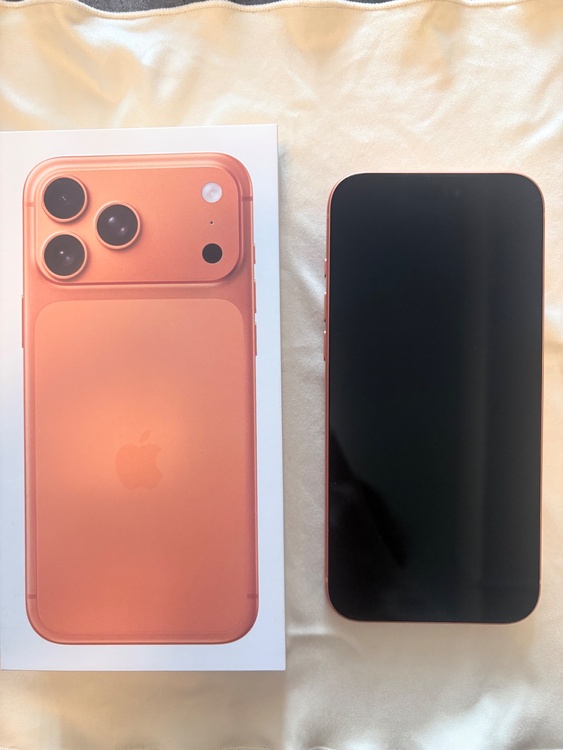 iPhone iPhone 17 Pro Max 512GB SIMフリー（スマホ）の商品画像 - 査定依頼日：2026年6月8日 - 最高査定価格：189,000円