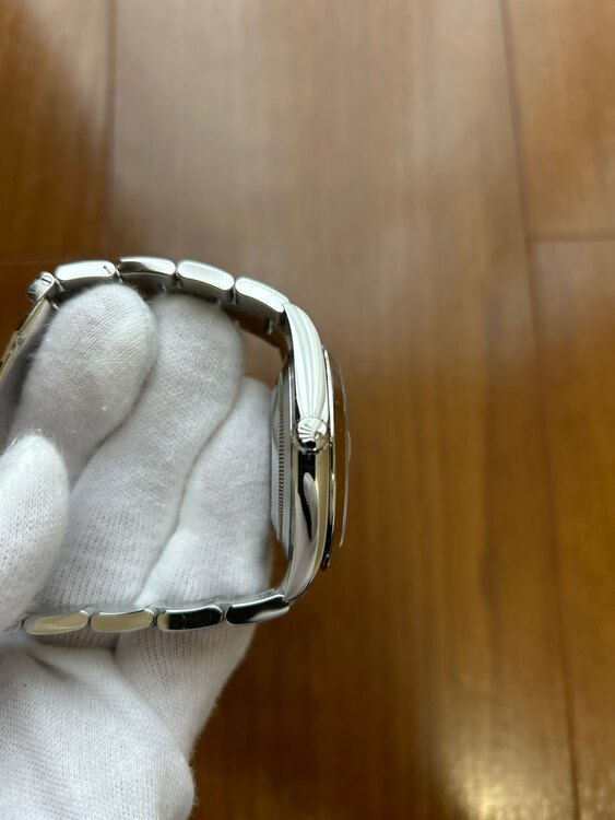 ロレックス デイトジャスト 12630（高級時計）の商品画像 - 査定依頼日：2023年12月11日 - 最高査定価格：1,200,000円