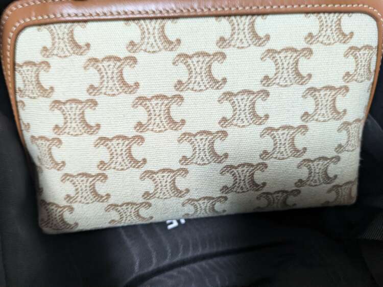 セリーヌ  （ブランドバッグ）の商品画像 - 査定依頼日：2025年2月26日 - 最高査定価格：68,000円