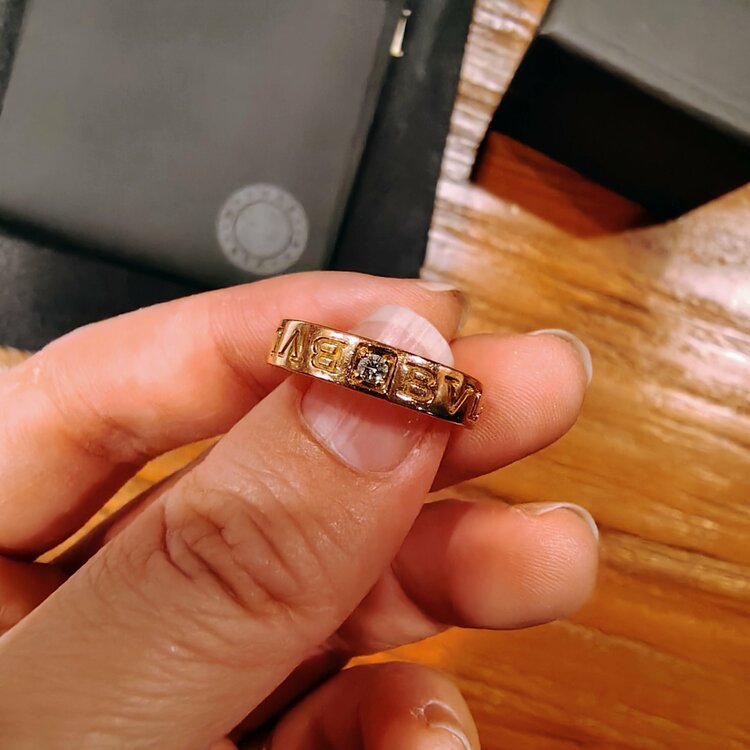 BVLGARI ダブルロゴリング（金・貴金属）の商品画像 - 査定依頼日：2026年4月16日 - 最高査定価格：200,000円