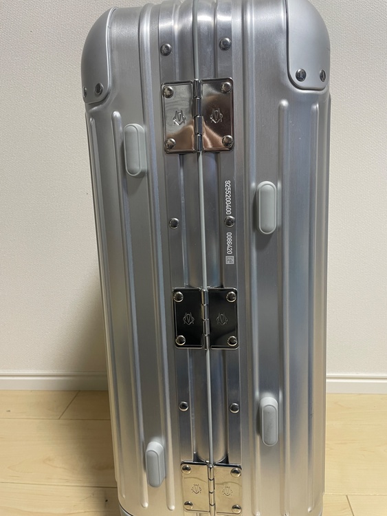 キャリーケース（古着・ファッション）の商品画像 - 査定依頼日：2026年3月13日 - 最高査定価格：70,000円