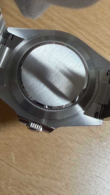 ロレックス エクスプローラー 226570（高級時計）の商品画像 - 査定依頼日：2026年1月15日 - 最高査定価格：1,800,000円