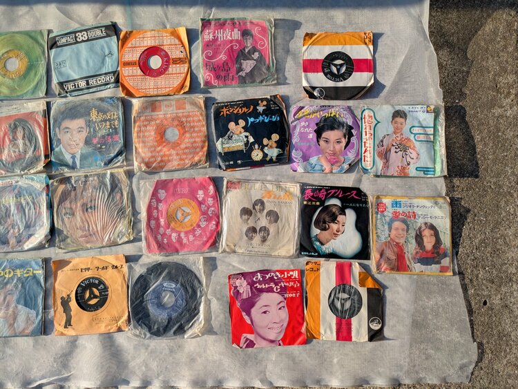 レコード全部（レコード）の商品画像 - 査定依頼日：2026年3月21日 - 最高査定価格：2,000円