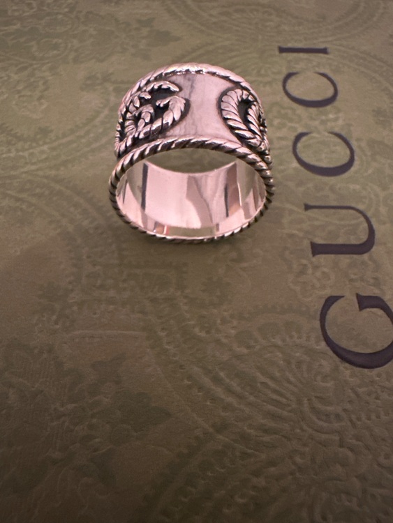 グッチ  （ブランドバッグ）の商品画像 - 査定依頼日：2025年11月17日 - 最高査定価格：15,000円