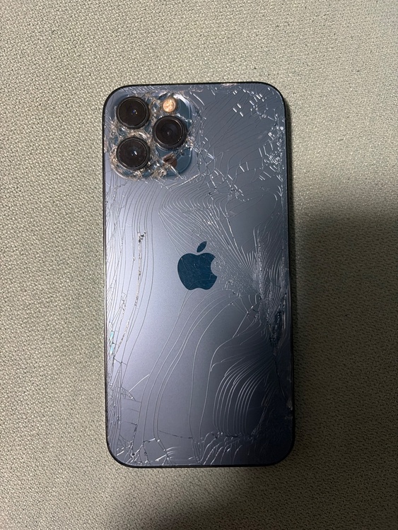 iPhone 12 Pro Max 256GB SIMフリー（スマホ）の商品画像 - 査定依頼日：2026年5月10日 - 最高査定価格：44,000円