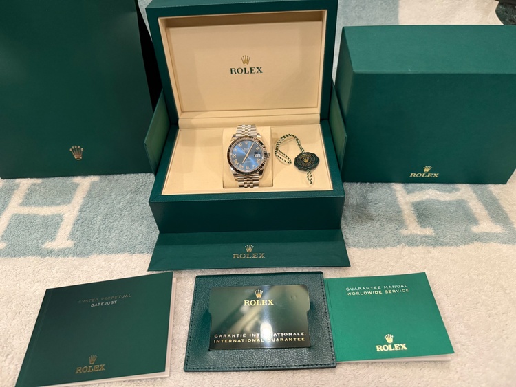 デイトジャスト41（高級時計）の商品画像 - 査定依頼日：2026年2月19日 - 最高査定価格：2,400,000円