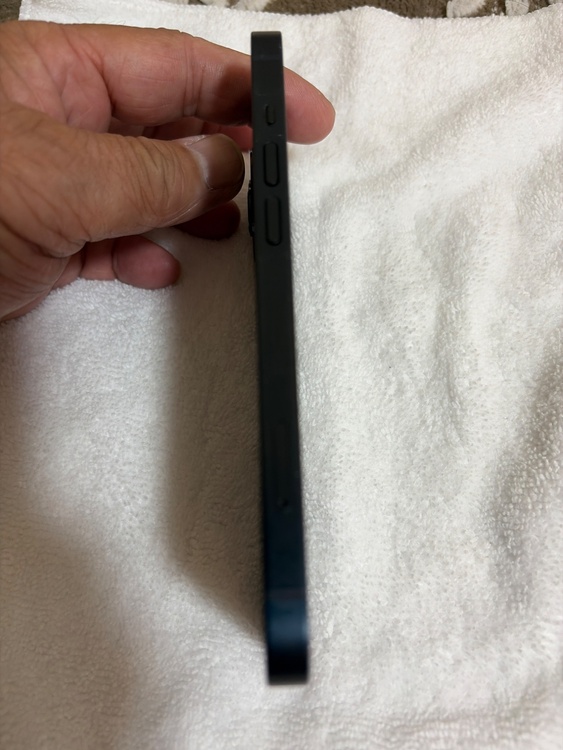 iPhone13（スマホ）の商品画像 - 査定依頼日：2026年8月2日 - 最高査定価格：38,000円