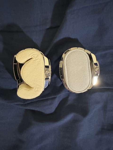 ロレックス GMTマスター 126710BLN（高級時計）の商品画像 - 査定依頼日：2025年1月14日 - 最高査定価格：100,000円