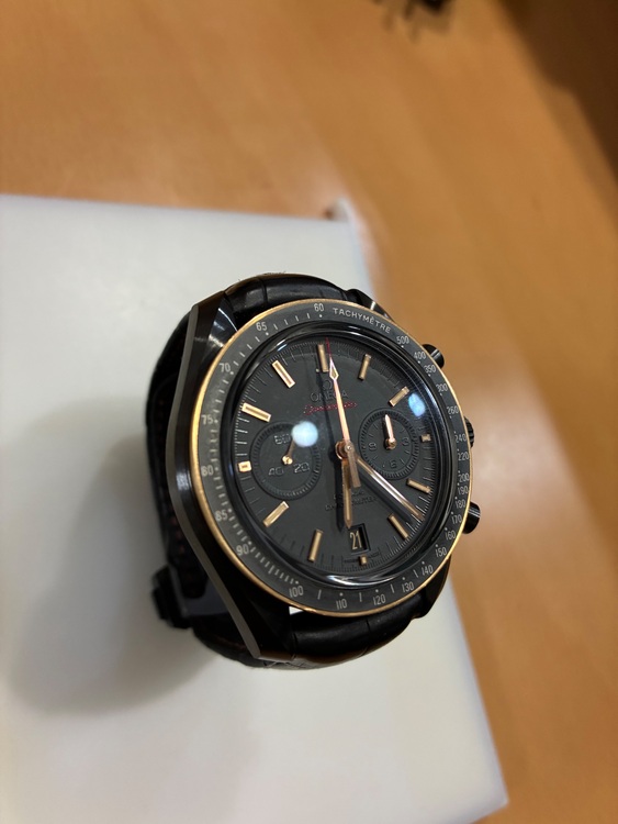 OMEGA　スピードマスター ダーク・サイド・ オブ・ザ・ムーン（高級時計）の商品画像 - 査定依頼日：2025年11月21日 - 最高査定価格：100,000円