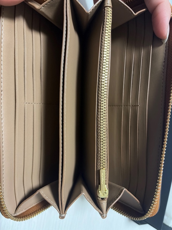 その他 コーチ （ブランドバッグ）の商品画像 - 査定依頼日：2025年12月17日 - 最高査定価格：3,000円