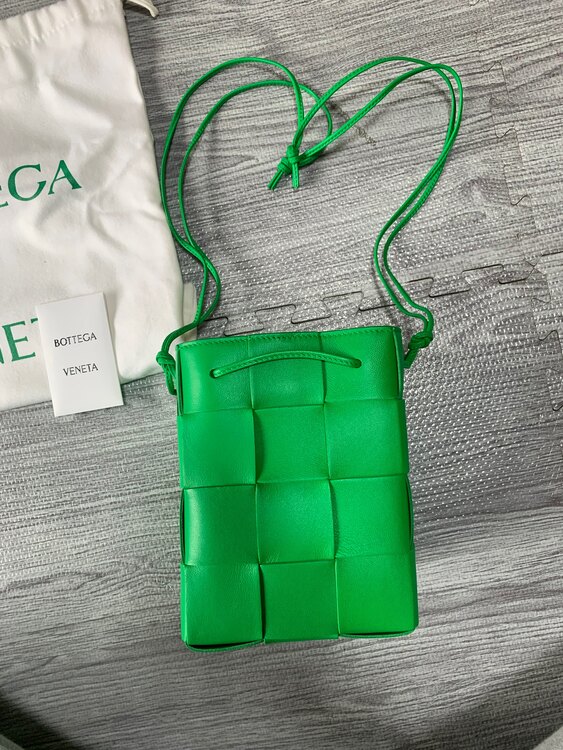 ボッテガ・ヴェネタ  （ブランドバッグ）の商品画像 - 査定依頼日：2025年3月15日 - 最高査定価格：80,000円