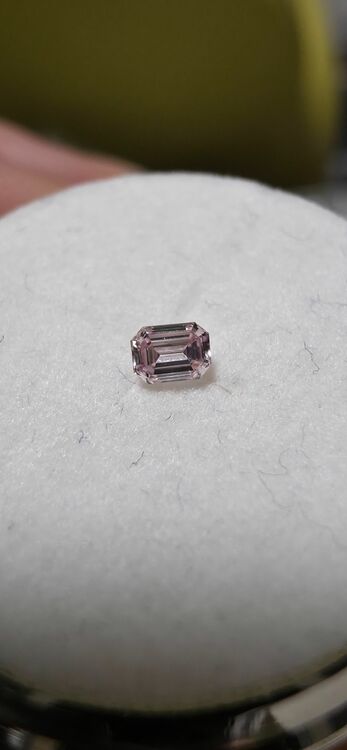 ピンクダイヤモンド（宝石）の商品画像 - 査定依頼日：2025年9月18日 - 最高査定価格：5,000円
