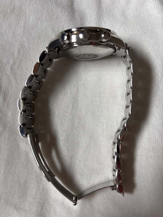 オメガ スピードマスター デイト（高級時計）の商品画像 - 査定依頼日：2026年4月10日 - 最高査定価格：290,000円