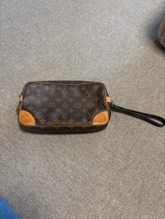 セカンドバッグ（ブランドバッグ）の商品画像 - 査定依頼日：2025年8月13日 - 最高査定価格：15,000円