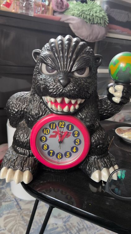 ゴジラの目覚まし時計（その他のおもちゃ）の商品画像 - 査定依頼日：2025年11月26日 - 最高査定価格：1,100円